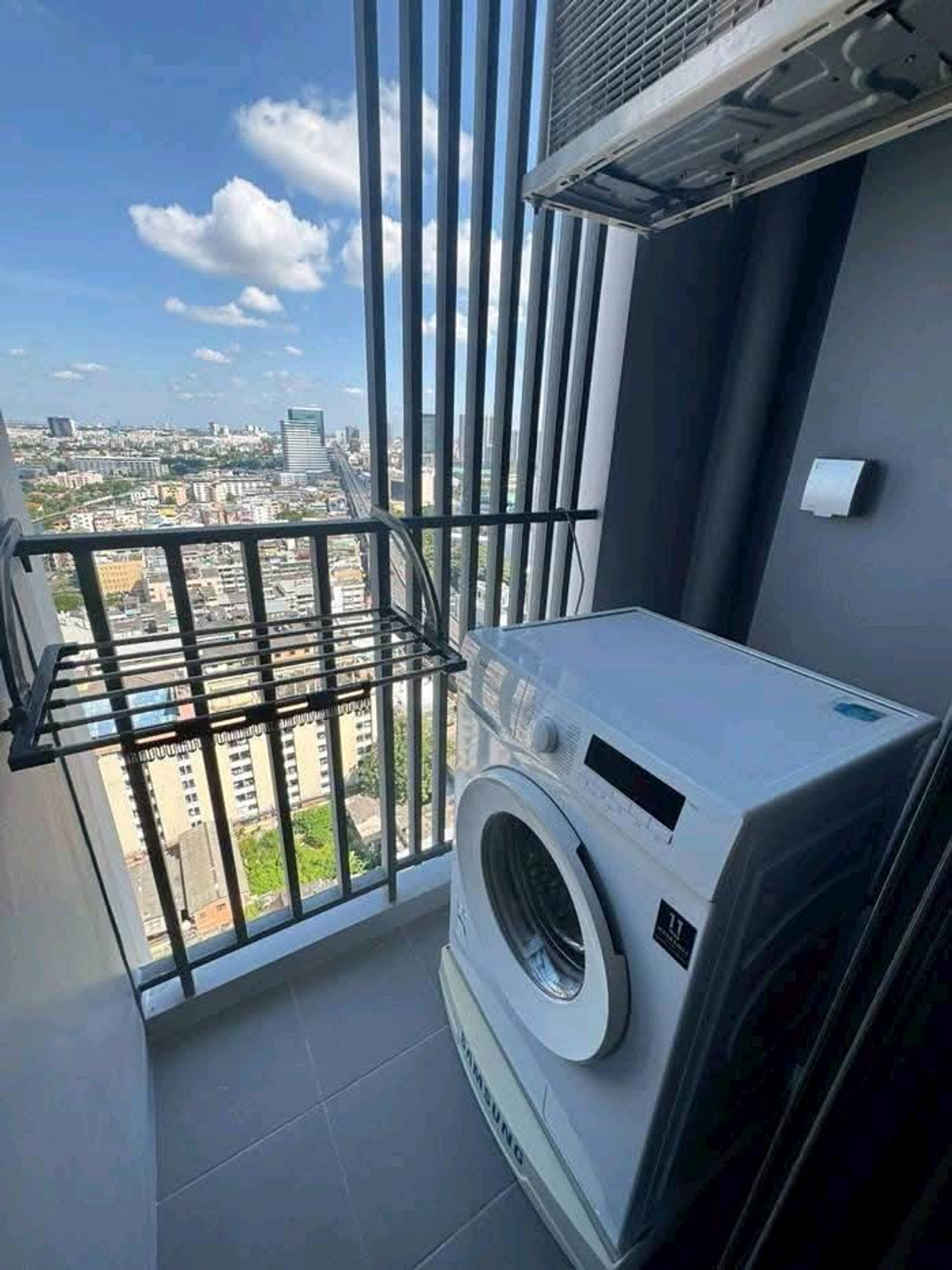 For RentCondoRamkhamhaeng, Hua Mak : Modiz Rhyme Ramkhamhaeng, ready to move in, near the BTS.