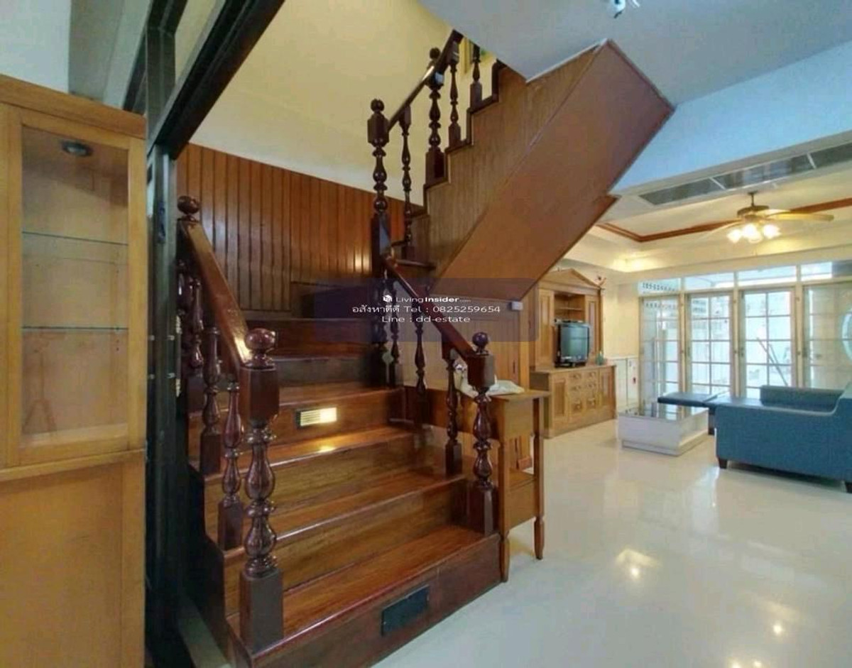 For RentHouseSukhumvit, Asoke, Thonglor : 🌺 Agent Post | House for rent Sukhumvit 68 🌺🏡 Corner house, good atmosphere, privacy, cute neighbors.💰 Rent only 30,000 baht/month