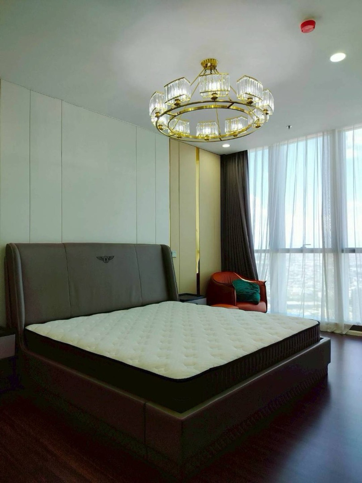 ให้เช่าคอนโดอ่อนนุช อุดมสุข : 🏙 Penthouse หรูให้เช่า | Whizdom Inspire สุขุมวิท 101/1ชั้น 46 • พื้นที่ 240 ตร.ม. • วิวแม่น้ำสวย4 ห้องนอน | 4 ห้องน้ำ | ห้องแม่บ้านLiving Room ใหญ่ + ห้องอเนกประสงค์📍 500 ม. จาก BTS ปุณณวิถีติดห้าง True Digital Park