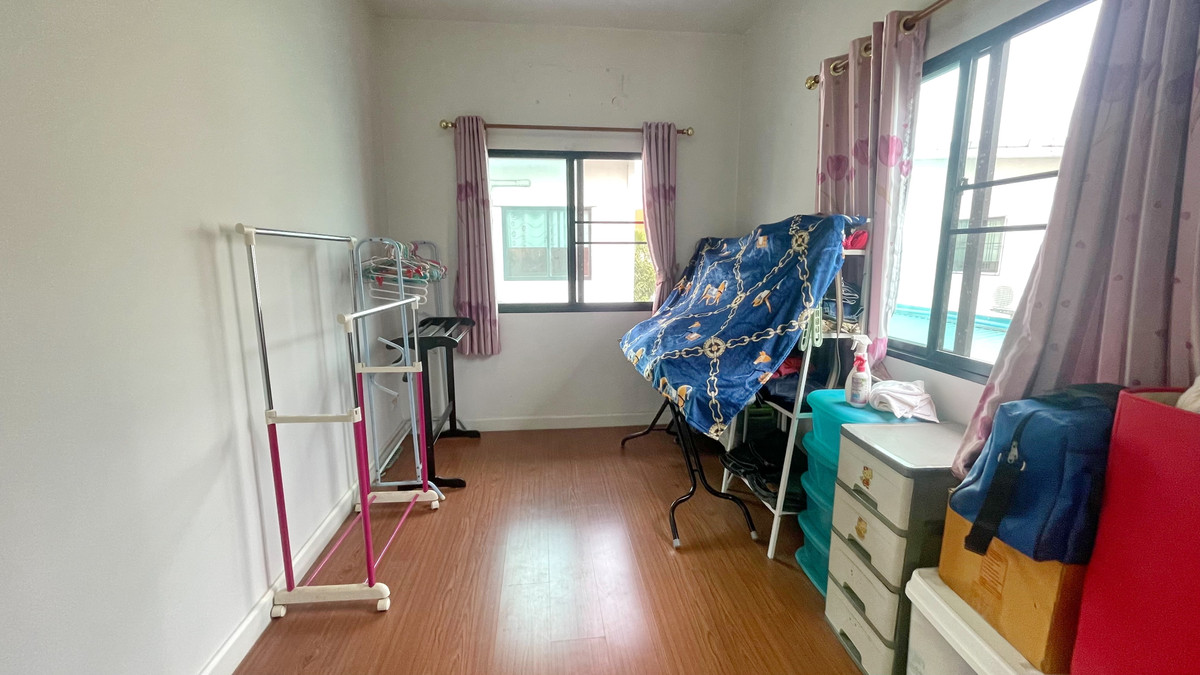 For RentTownhomeNonthaburi, Bang Yai, Bangbuathong : Townhouse for rent, Modi Villa Bang Bua Thong, corner unit.