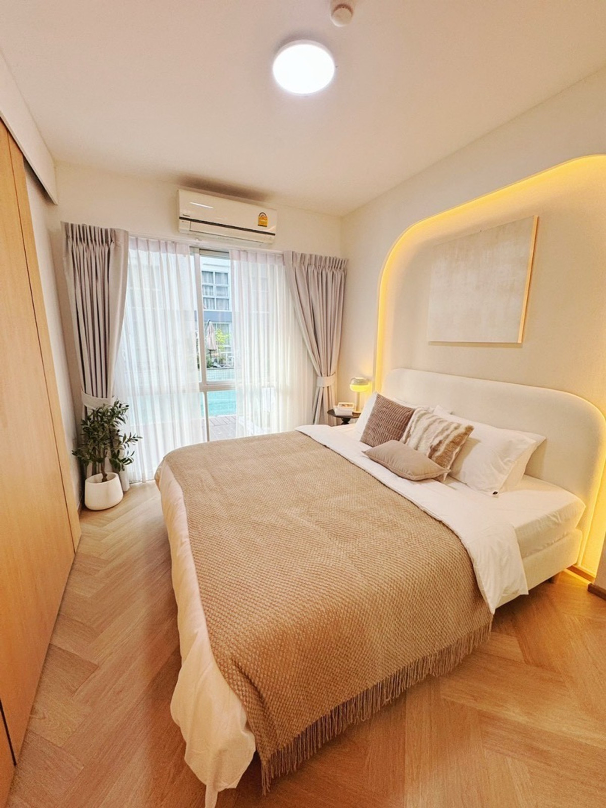 ขายคอนโดพระราม 9 เพชรบุรีตัดใหม่ RCA : 📣 Owner Post | ยินดีรับเอเจ้น ราคาเพียง2.99ลบ ห้อง48sqm Pool Access ฟีลพูลวิลล่า ติดสระว่ายน้ำ ขายคอนโดรีโนเวทใหม่สวย พร้อมอยู่ 💰 A Space Asoke Ratchada