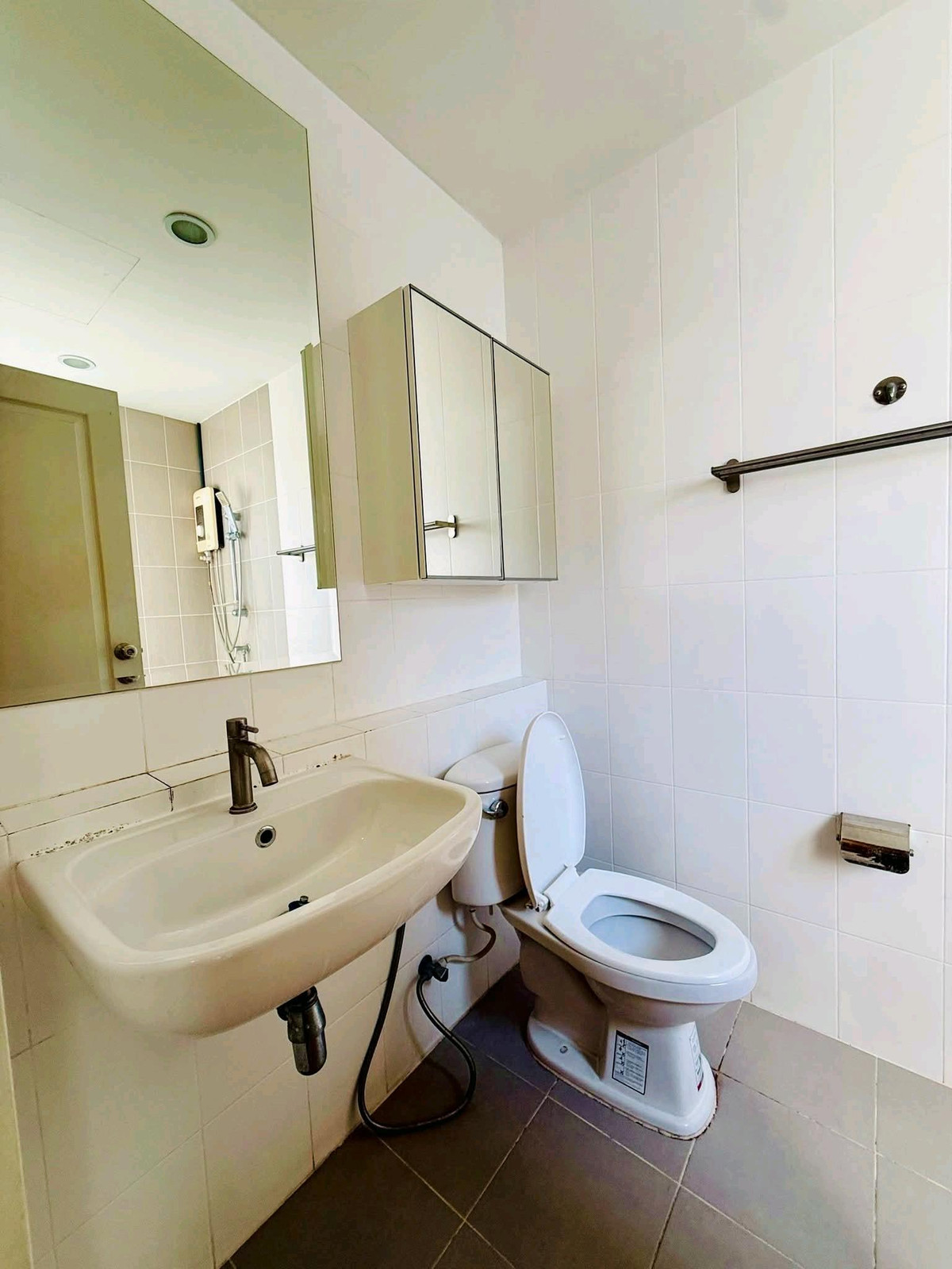 For RentHouseRathburana, Suksawat : ✨ Single house, new condition, close to the city, complete functions, suitable for living & Work From Home ✨  Vacant house, ready to move in.