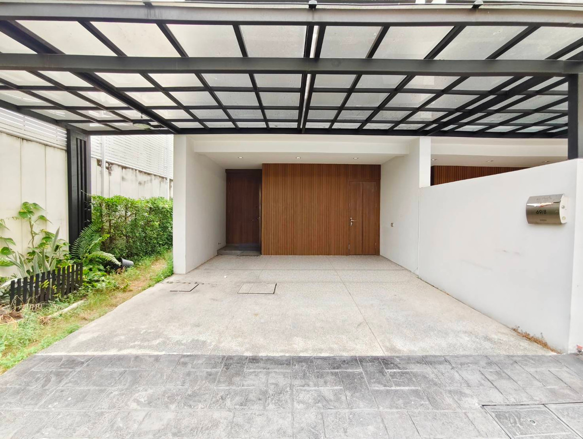 ให้เช่าทาวน์โฮมโชคชัย4 ลาดพร้าว71 : ให้เช่าทาวน์โฮม 3.5 ชั้น หลังมุม โครงการ Authen Ladprao–Nakniwa ซอยนาคนิวาศ 48 ใกล้เซ็นทรัลอีสวิลล์