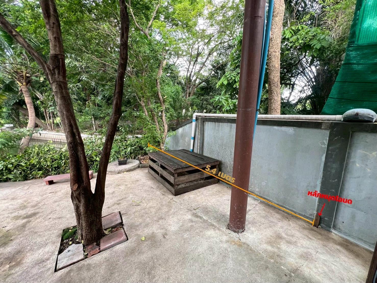 For SaleHouseMin Buri, Romklao : For sale, detached house next to the lake. Rare plot in the Sammakorn Ramkhamhaeng 110/112 project.