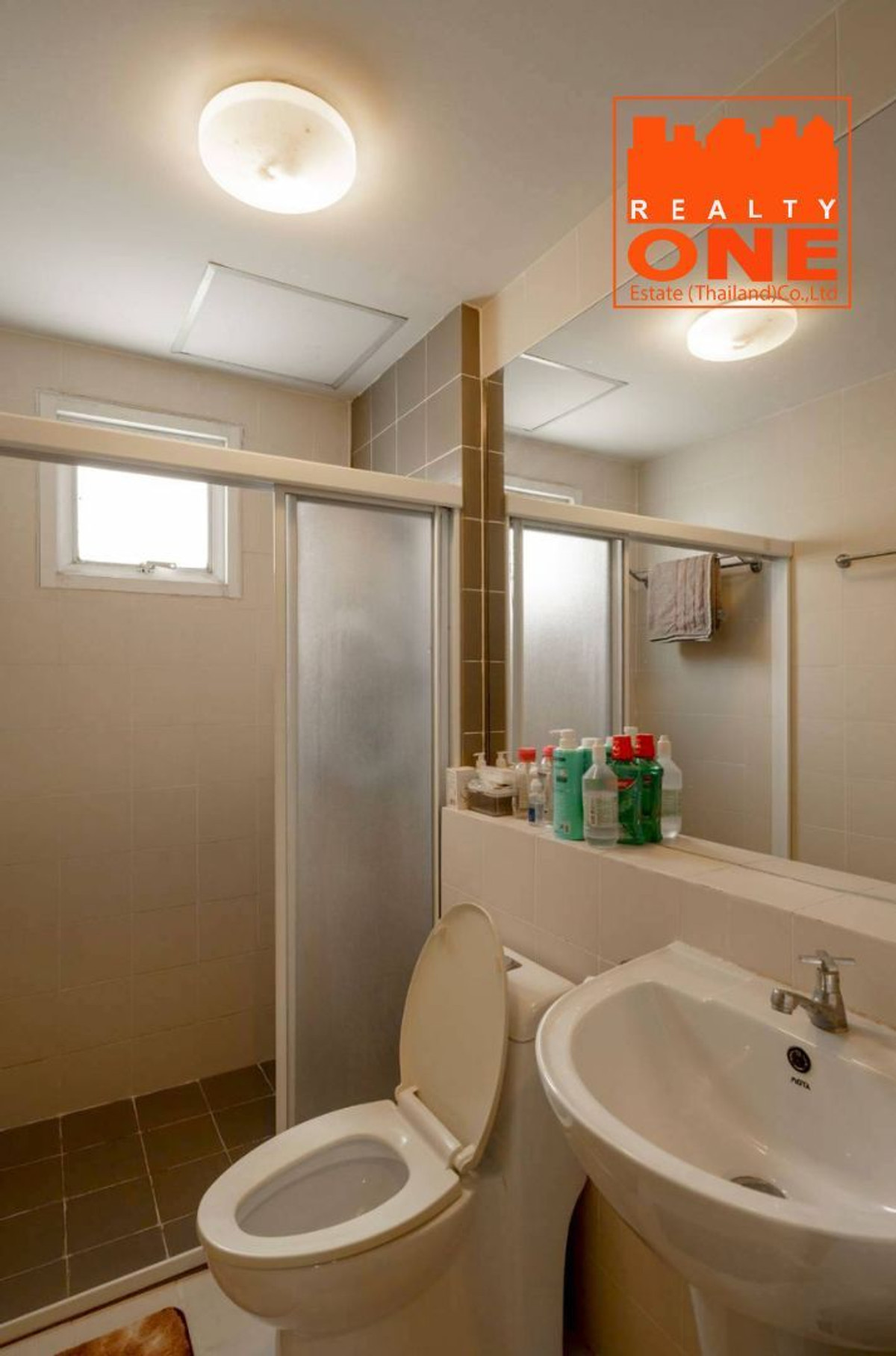 ขายทาวน์โฮมเกษตร นวมินทร์ ลาดปลาเค้า : ขายด่วน Rare Item! The iBox เกษตร-นวมินทร์ พื้นที่ 42 ตร.ว. ทาวน์โฮมหลังมุม ใหญ่เท่าบ้านเดี่ยว ตกแต่งหรู พร้อมอยู่ทันที!