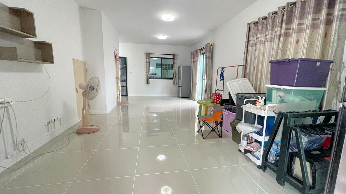 For RentTownhomeNonthaburi, Bang Yai, Bangbuathong : Townhouse for rent, Modi Villa Bang Bua Thong, corner unit.