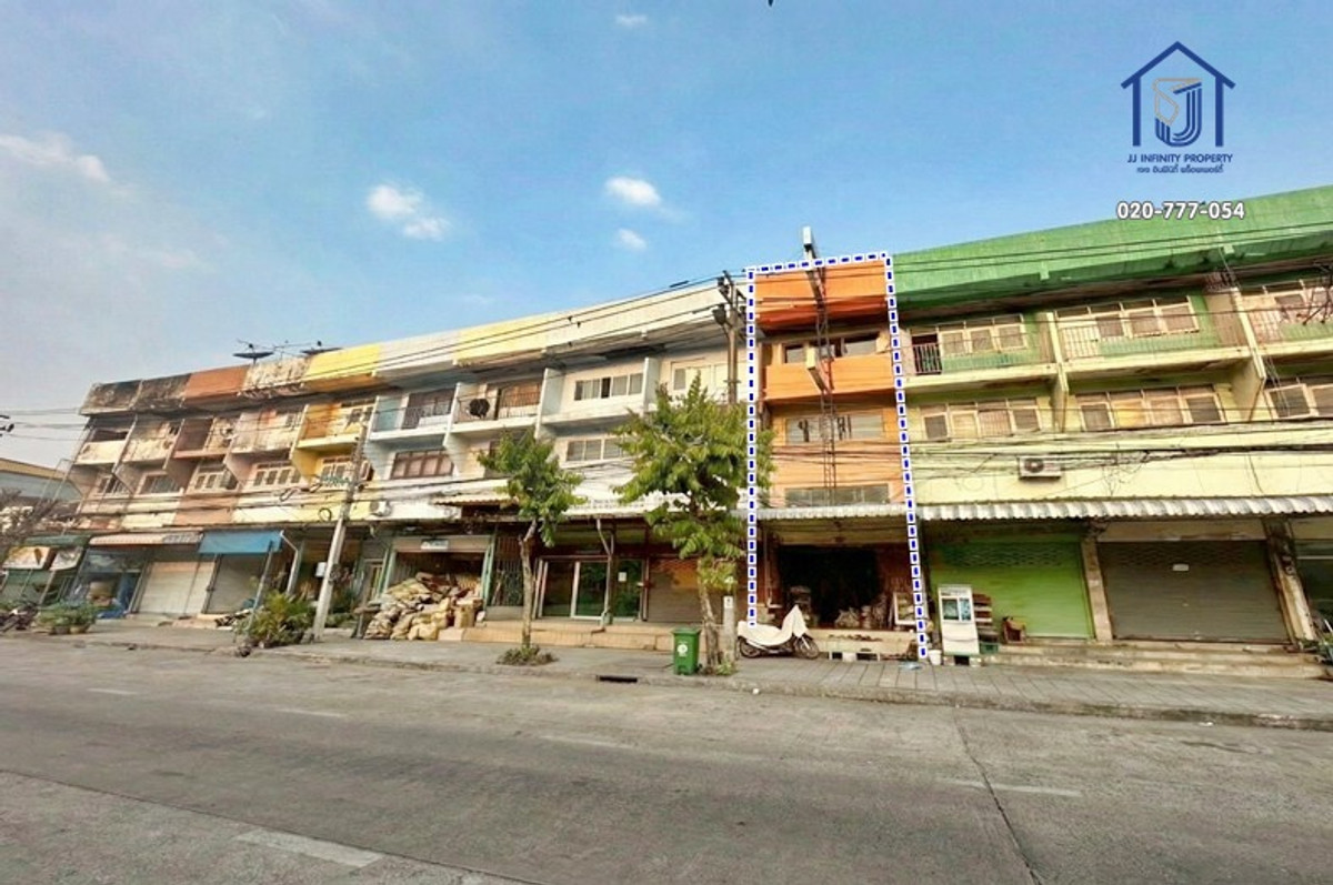 For SaleShop HouseLadprao101, Happy Land, The Mall Bang Kapi : Commercial building for sale, 3 floors, 18 square meters, next to Suan Siam Road. Near the Yellow Line