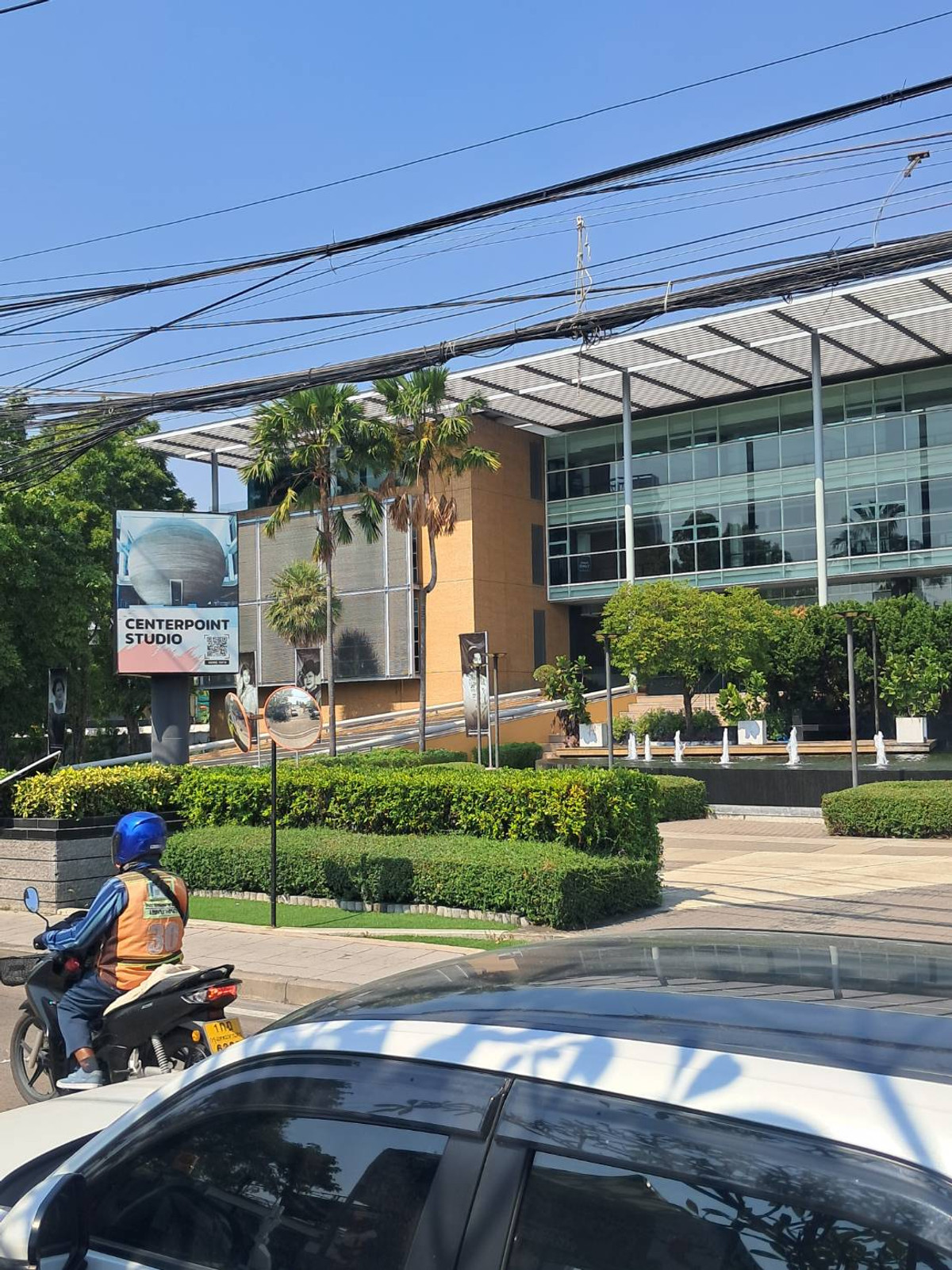 ขายทาวน์โฮมบางนา แบริ่ง ลาซาล : ทาวน์โฮม 3 ชั้น​ใกล้​#BTS​ เพียง500ม.ซ.ลาซาล1 พื้นที่ 17 ตร.ว 108 ตร.ม