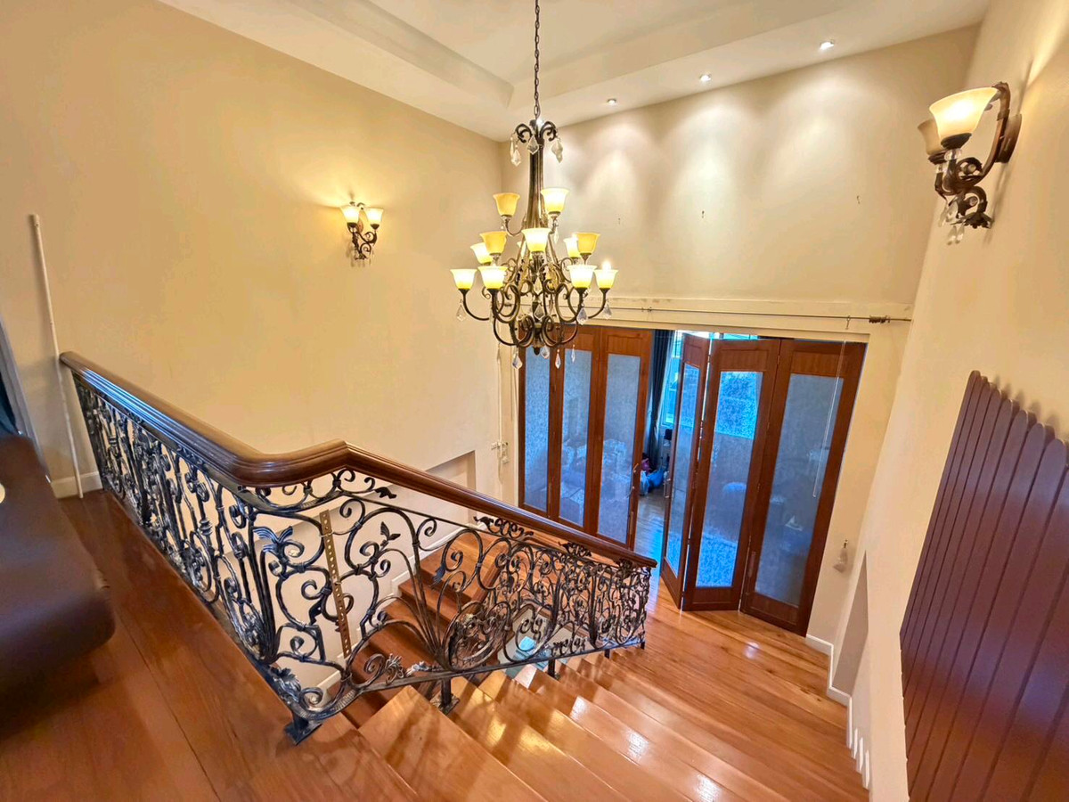 ขายบ้านเอกชัย บางบอน : บ้านเดี่ยวในโครงการ แกรนด์รอยัลนิศาชล สาทร