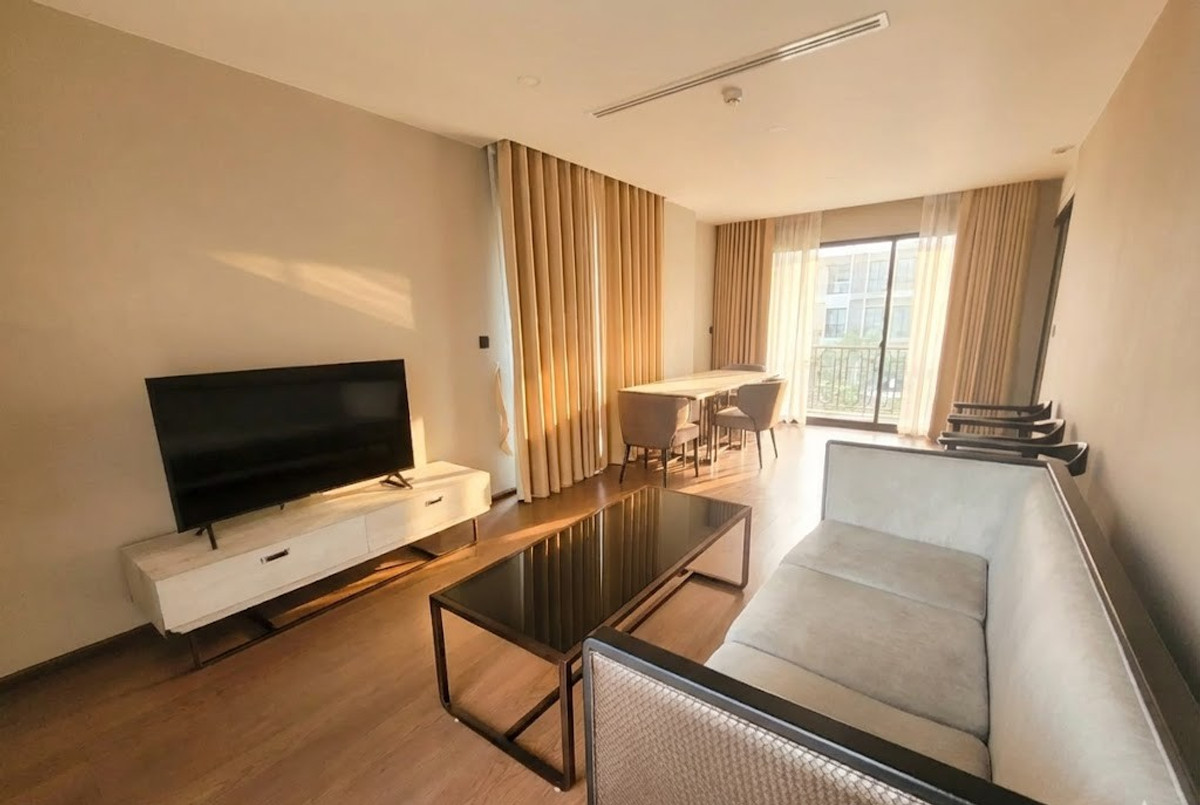 ให้เช่าคอนโด : Na Varang Residence 80 sq.m. 中 日 Please add LINE ID @806qphgn o8415o5483