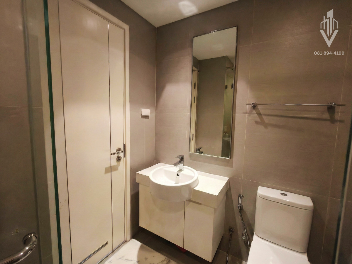 For SaleCondoRama3 (Riverside),Satupadit : 🏙️ BEST DEAL! Luxury Riverfront Living at Star View Rama 3 🌊