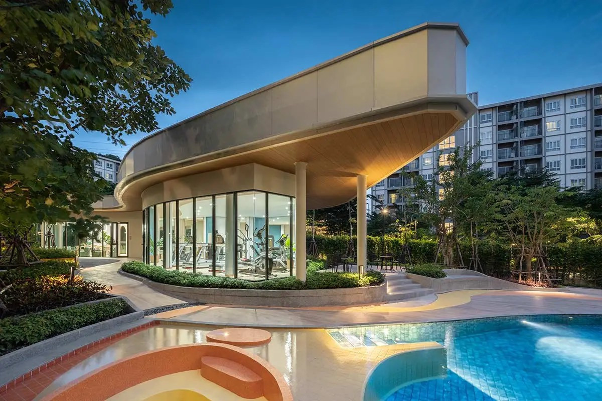 ขายคอนโดศรีราชา แหลมฉบัง บ้านบึง : 📌 𝐃𝐂𝐨𝐧𝐝𝐨 𝐯𝐚𝐥𝐞 𝐬𝐫𝐢𝐫𝐚𝐜𝐡𝐚 ราคาเริ่มเพียง 1.45 ล้านบาท* พร้อมอยู่ใจกลางศรีราชา ทำเลติดมหาลัยเกษตรศรีราชา สามารถเดินได้เลย และยังใกล้นิคมอุตสาหกรรม ใกล้ห้าง ร้านอาหาร และแหล่งไลฟ์สไตล์ครบครัน LINE : @wsrcondo  https://lin.ee/qx5GJGF 