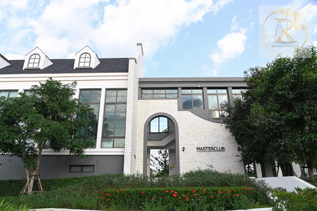 For SaleHousePathum Thani,Rangsit, Thammasat : House for sale 𝐌𝐎𝐃𝐈 𝐕𝐈𝐋𝐋𝐀 New Ratchaphruek Road, Khao Yai feel, whoever gets it is very worthwhile. The owner bought it and has never lived in it.