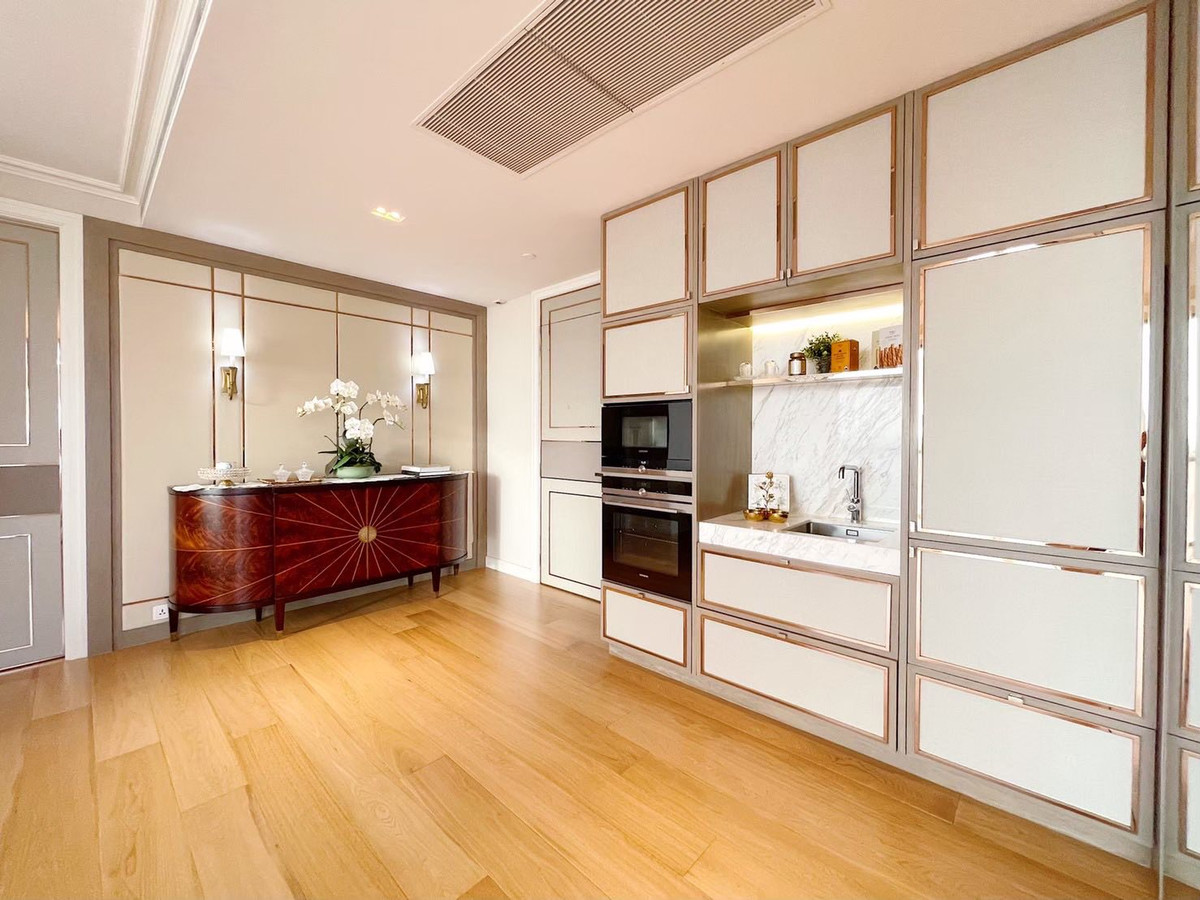 ขายคอนโดบางซื่อ วงศ์สว่าง เตาปูน : ขาย Ultra-Luxury Penthouse 333 Riverside Condominium