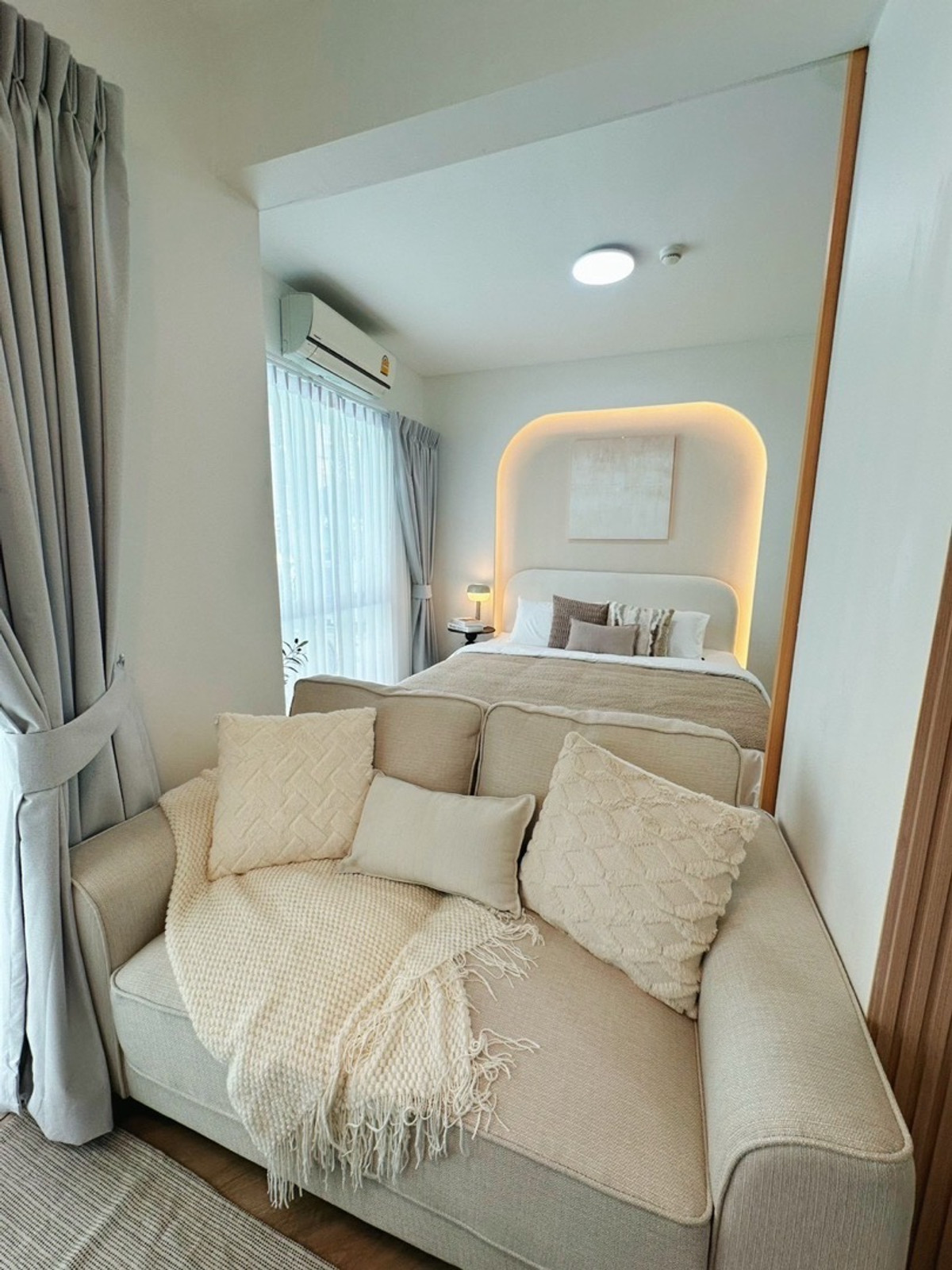 ขายคอนโดพระราม 9 เพชรบุรีตัดใหม่ RCA : 📣 Owner Post | ยินดีรับเอเจ้น ราคาเพียง2.99ลบ ห้อง48sqm Pool Access ฟีลพูลวิลล่า ติดสระว่ายน้ำ ขายคอนโดรีโนเวทใหม่สวย พร้อมอยู่ 💰 A Space Asoke Ratchada