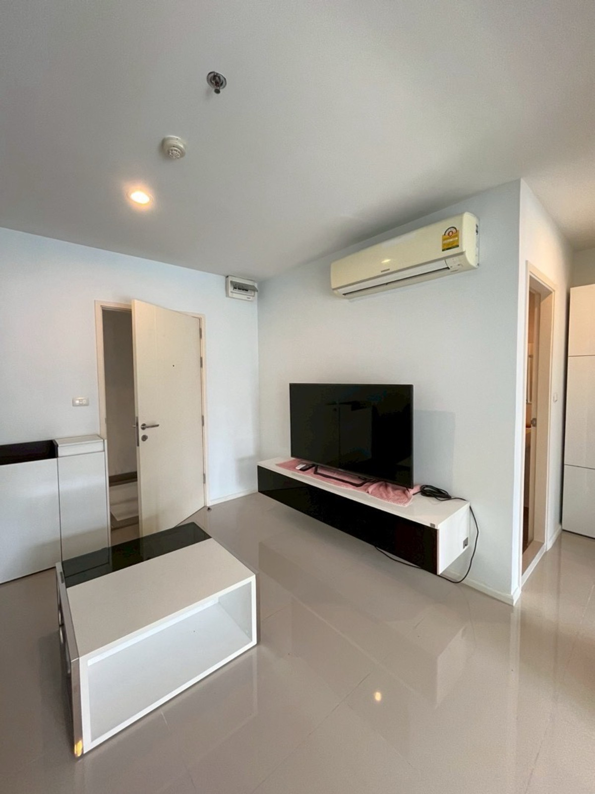 ให้เช่าคอนโดพระราม 9 เพชรบุรีตัดใหม่ RCA : Aspire rama9⭐️ ให้เช่า1ห้องนอน39sq.m พร้อมเจรจาทุกเงื่อนไข 