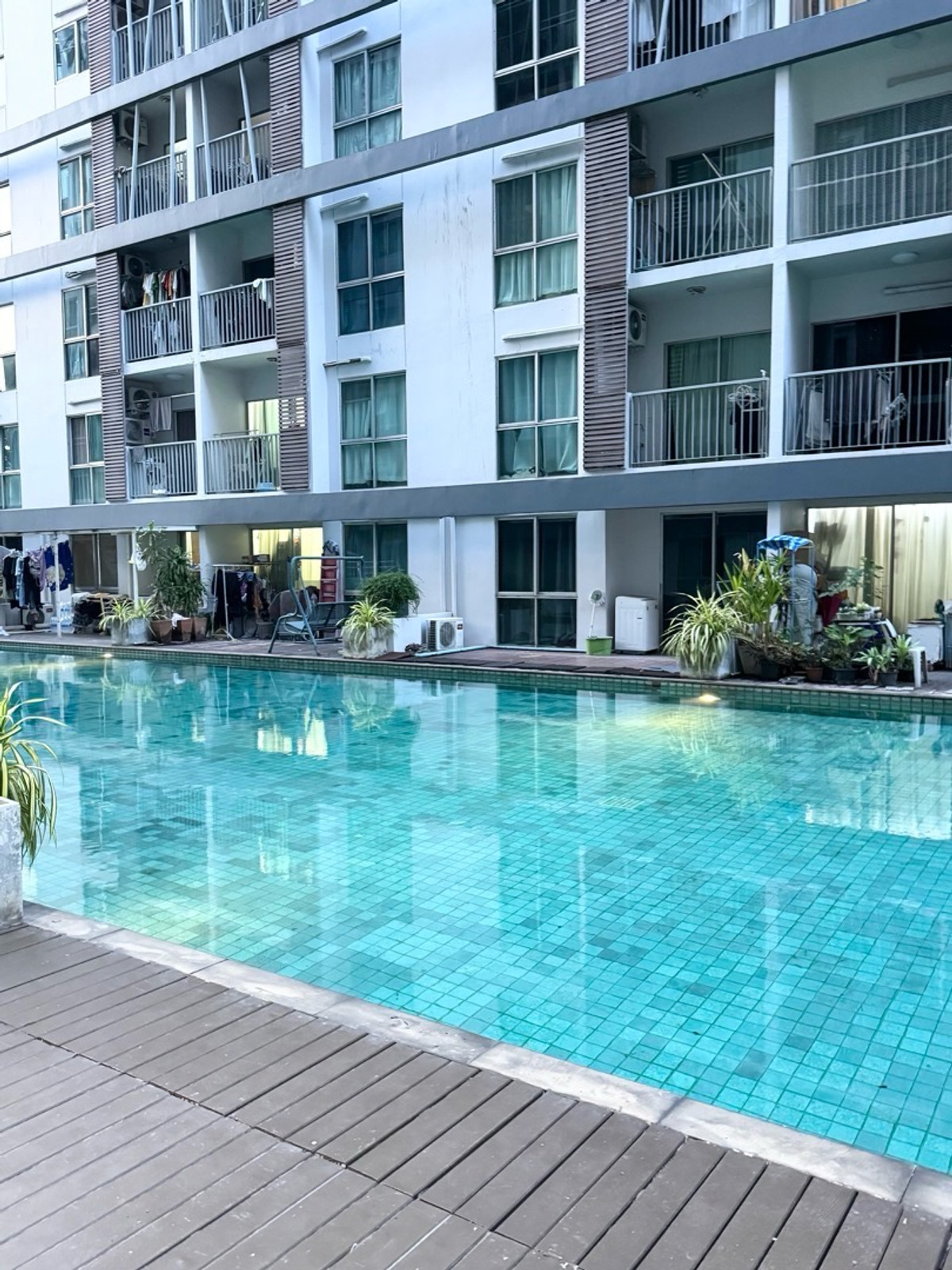 ขายคอนโดพระราม 9 เพชรบุรีตัดใหม่ RCA : 📣 Owner Post | ยินดีรับเอเจ้น ราคาเพียง2.99ลบ ห้อง48sqm Pool Access ฟีลพูลวิลล่า ติดสระว่ายน้ำ ขายคอนโดรีโนเวทใหม่สวย พร้อมอยู่ 💰 A Space Asoke Ratchada