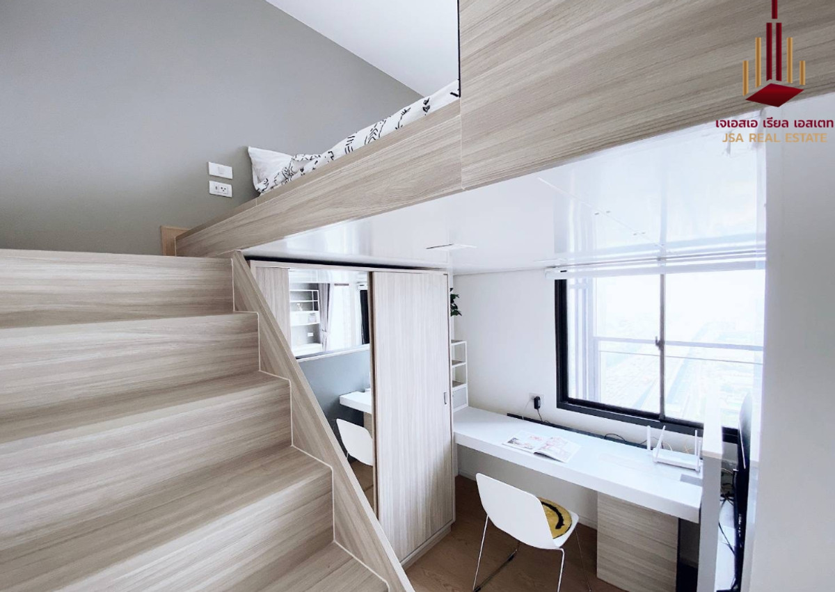 For SaleCondoRama9, Petchburi, RCA : ✨ For Sale: Chewathai Residence Asoke Condo ✨ 💰 Only 4,100,000 THB, best price, much cheaper than welcoming the project launch. Full view of the garden. There is a room ready to make an appointment to view. If interested, contact Mr. James Mar.