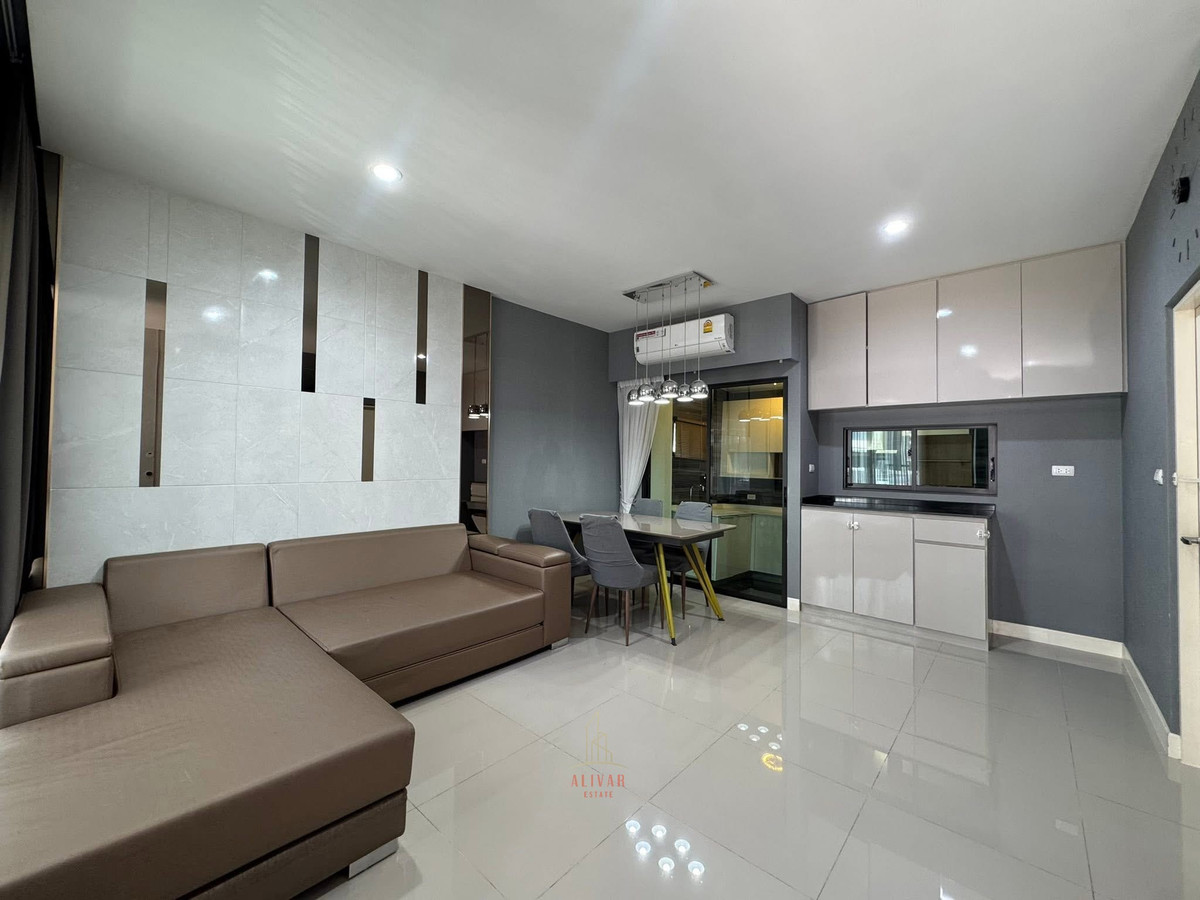 For RentTownhomeSamut Prakan,Samrong : RH014726 For rent, 2-story townhome, 2 bedrooms at Pleno Sukhumvit-Bangna, near Mega Bangna.