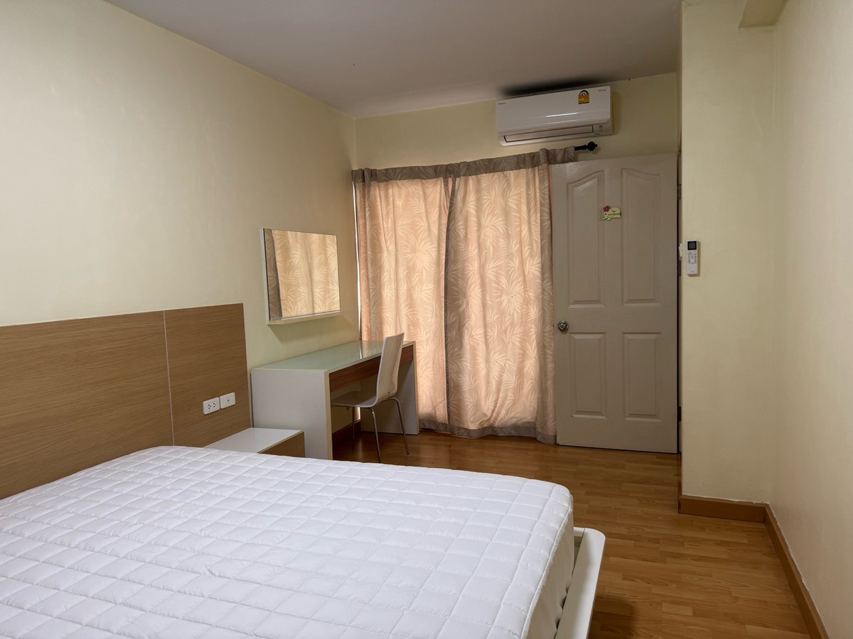 For RentCondoPinklao, Charansanitwong : For urgent rent, 1 bedroom, 43 sq m, Cityhome Condo Ratchada-Pinklao, good room, has washing machine.