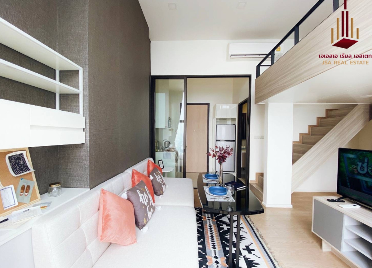 For SaleCondoRama9, Petchburi, RCA : ✨ For Sale: Chewathai Residence Asoke Condo ✨ 💰 Only 4,100,000 THB, best price, much cheaper than welcoming the project launch. Full view of the garden. There is a room ready to make an appointment to view. If interested, contact Mr. James Mar.