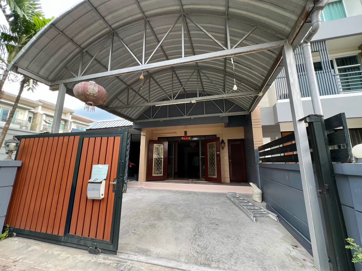 ขายทาวน์โฮมพัฒนาการ ศรีนครินทร์ : ขายทาวน์โฮม 3 ชั้น หลังมุม โครงการ Town Avenue พระราม 9 Rare Corner Unit | พื้นที่ใหญ่พิเศษ | เป็นส่วนตัว | ทำเลศักยภาพ