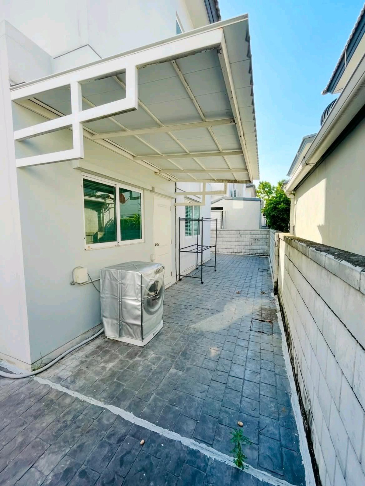 For RentHouseRathburana, Suksawat : ✨ Single house, new condition, close to the city, complete functions, suitable for living & Work From Home ✨  Vacant house, ready to move in.