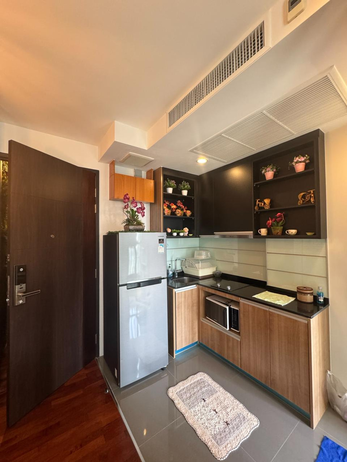 ให้เช่าคอนโดราชเทวี พญาไท : Wish Signature Midtown Siam 1【𝐑𝐄𝐍𝐓】🔥ห้องสไตล์Natural ดีไซน์ชัด มูดดี ดูแพงแบบไม่ต้องพูดเยอะ🔥 ติดต่อไลน์ไอดี: @hacondo