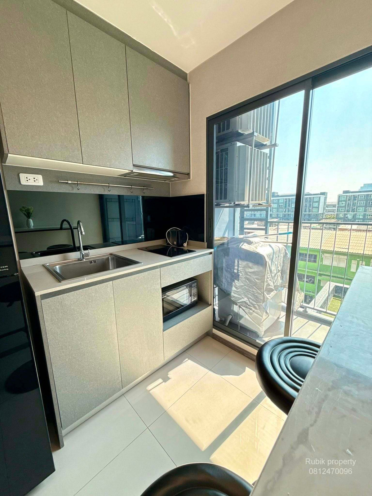 For RentCondoOnnut, Udomsuk : 🏙 For rent Ideo Sukhumvit 93 (Ideo S93) 🚆 Next to BTS Bang Chak, only 50 m. (Skywalk, direct connection) RB1617