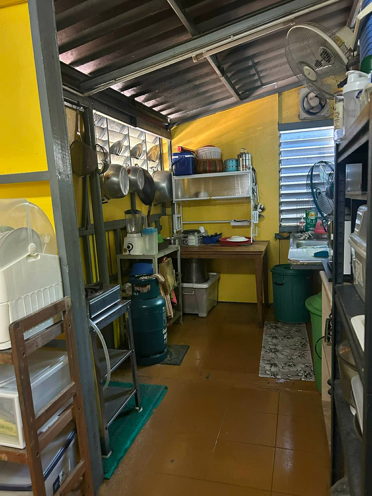 ขายบ้านสุพรรณบุรี : ขายบ้านเดี่ยวชั้นเดียว หมู่บ้านทวีสิน ใกล้สวนน้ำ