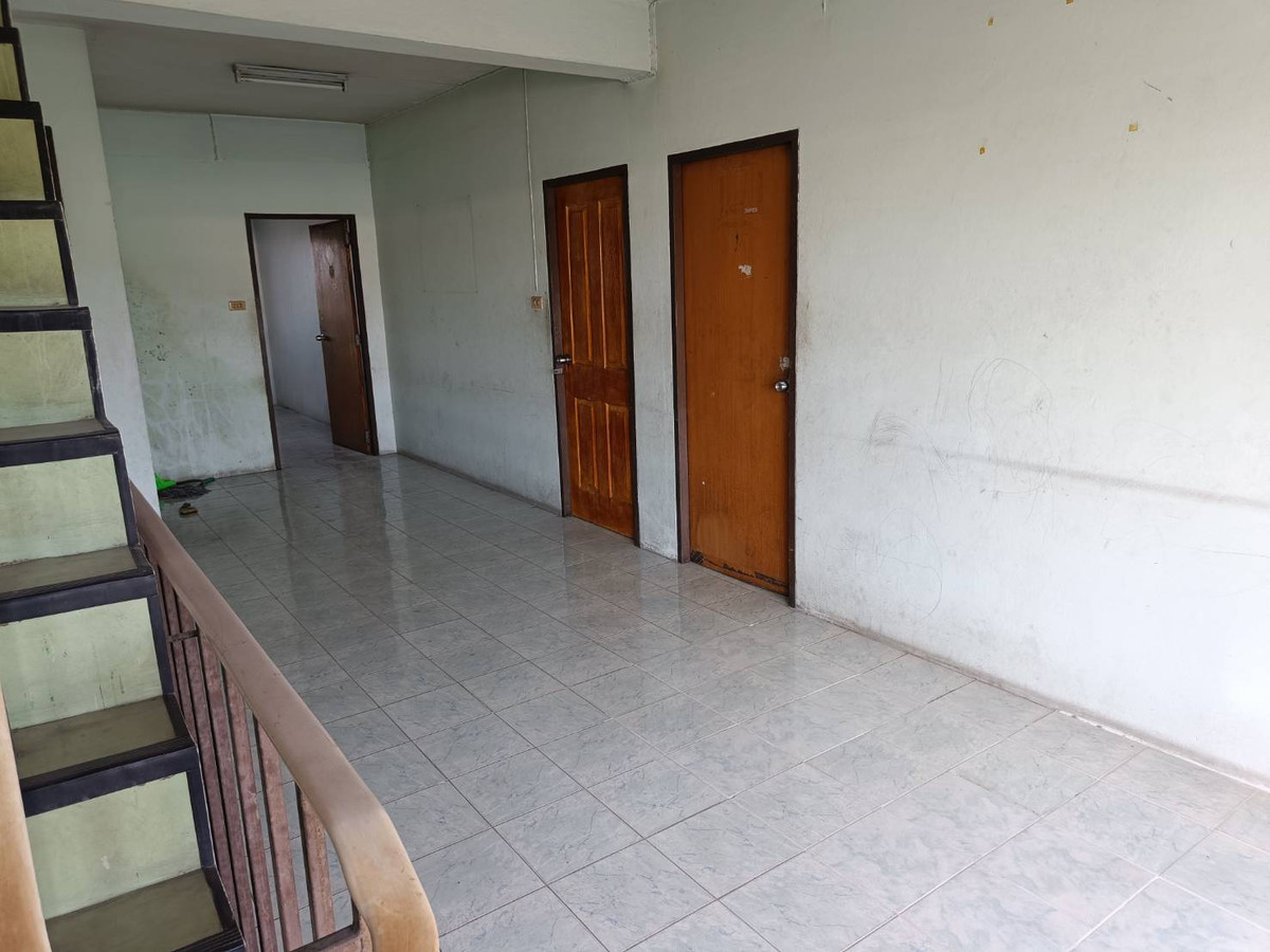 ขายอาคารพาณิชย์พัทยา บางแสน ชลบุรี สัตหีบ : อาคารพาณิชย์ 2 คูหา ติดถนนบายพาส ชลบุรี / 3 ชั้น (ขาย), Commercial building, 2 units, next to Bypass Road, Chonburi / 3-Storey (FOR SALE) YEAN088