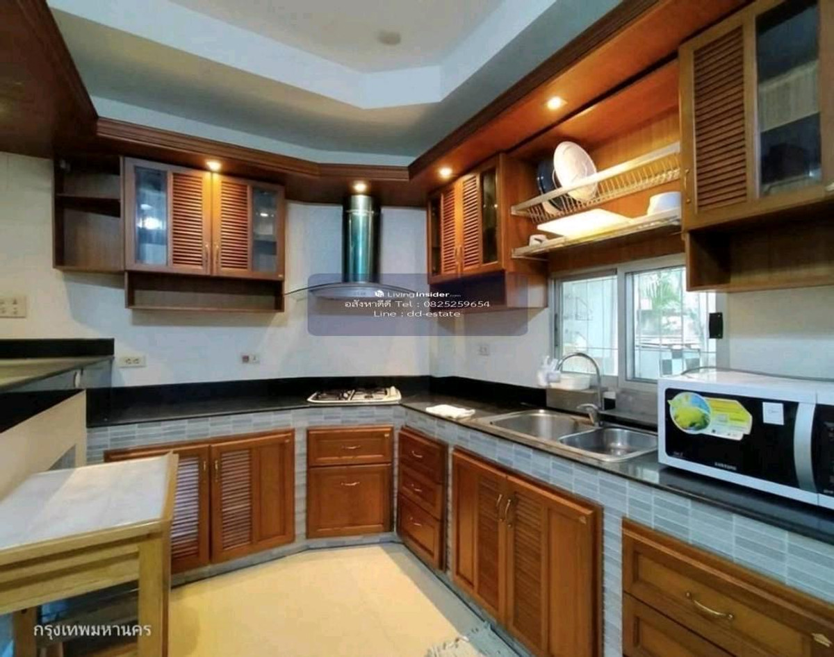 For RentHouseSukhumvit, Asoke, Thonglor : 🌺 Agent Post | House for rent Sukhumvit 68 🌺🏡 Corner house, good atmosphere, privacy, cute neighbors.💰 Rent only 30,000 baht/month