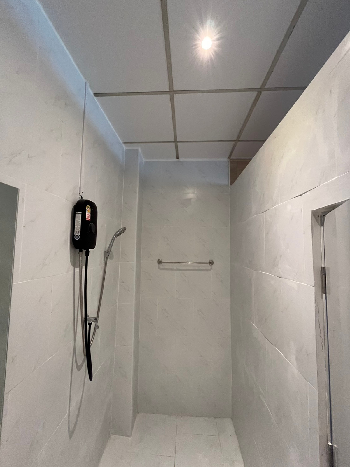 ขายทาวน์โฮมรัชดา ห้วยขวาง : 🔥 ทาวน์เฮาส์รีโนเวทใหม่ ลาดพร้าว 48 ซอยอำนวยวัฒน์ | ถูกสุดในย่าน 3.5 ล้าน 🔥  ใกล้ MRT สุทธิสาร | อยู่เองก็ดี ปล่อยเช่าคุ้ม Yield 6%+ 087-808-3690 ฟีฟ่า