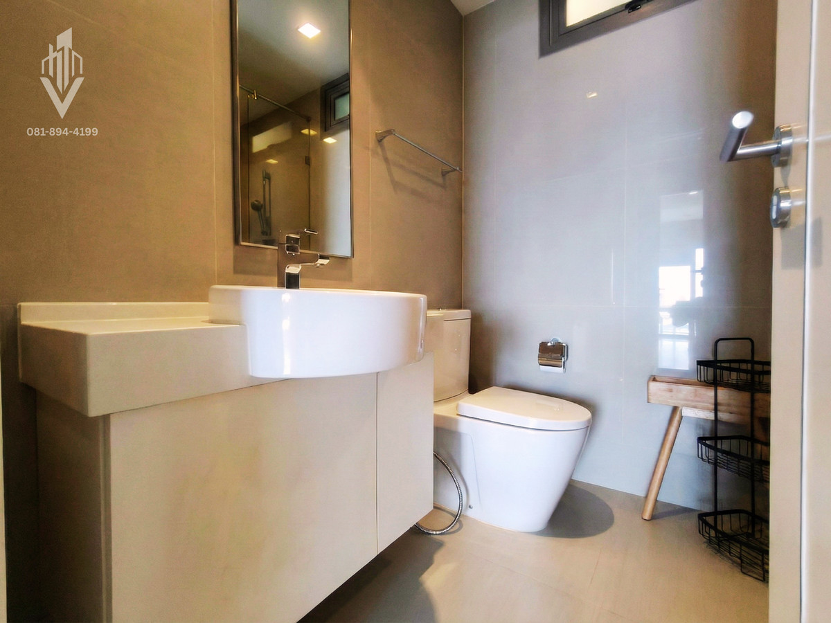 For SaleCondoRama3 (Riverside),Satupadit : 🏙️ BEST DEAL! Luxury Riverfront Living at Star View Rama 3 🌊