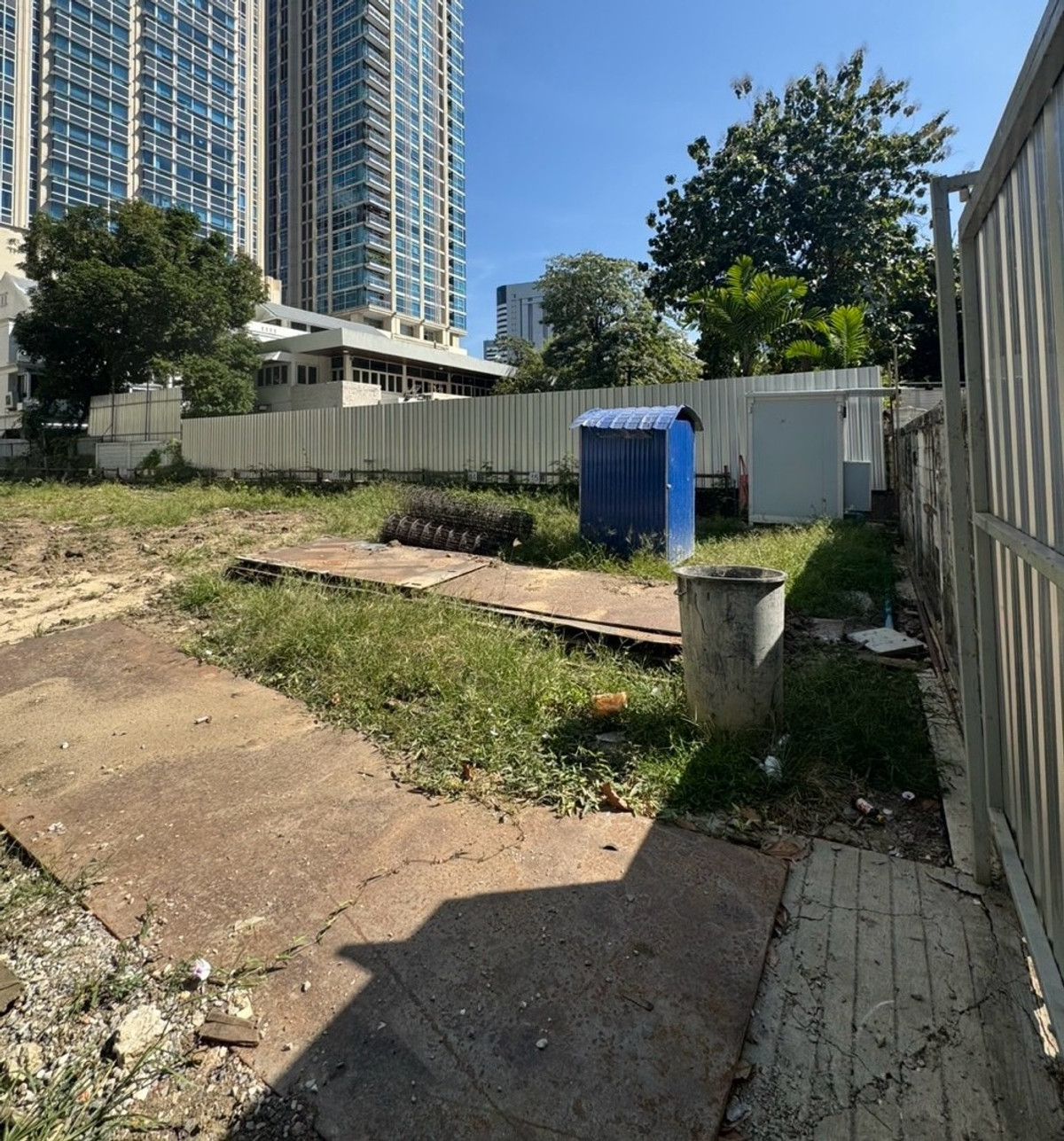 For RentRetail SpaceWitthayu, Chidlom, Langsuan, Ploenchit : For business rental, land 308.3 square wah, Witthayu, Ploenchit, Chidlom, can be rented for 20 years, great location in the heart of the city, Rare Item Property, suitable for businesses that focus on Brand Identity.