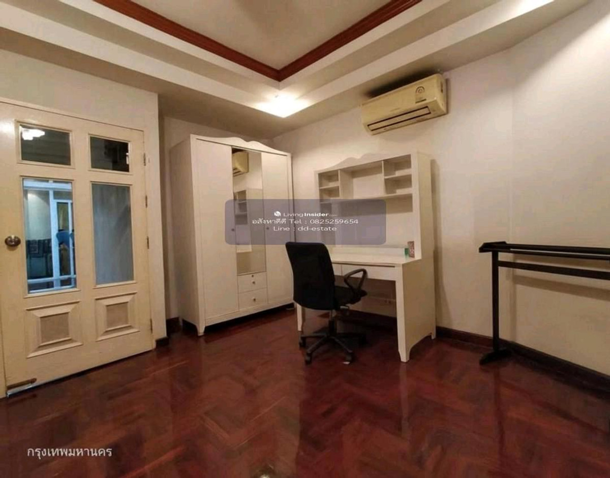 For RentHouseSukhumvit, Asoke, Thonglor : 🌺 Agent Post | House for rent Sukhumvit 68 🌺🏡 Corner house, good atmosphere, privacy, cute neighbors.💰 Rent only 30,000 baht/month