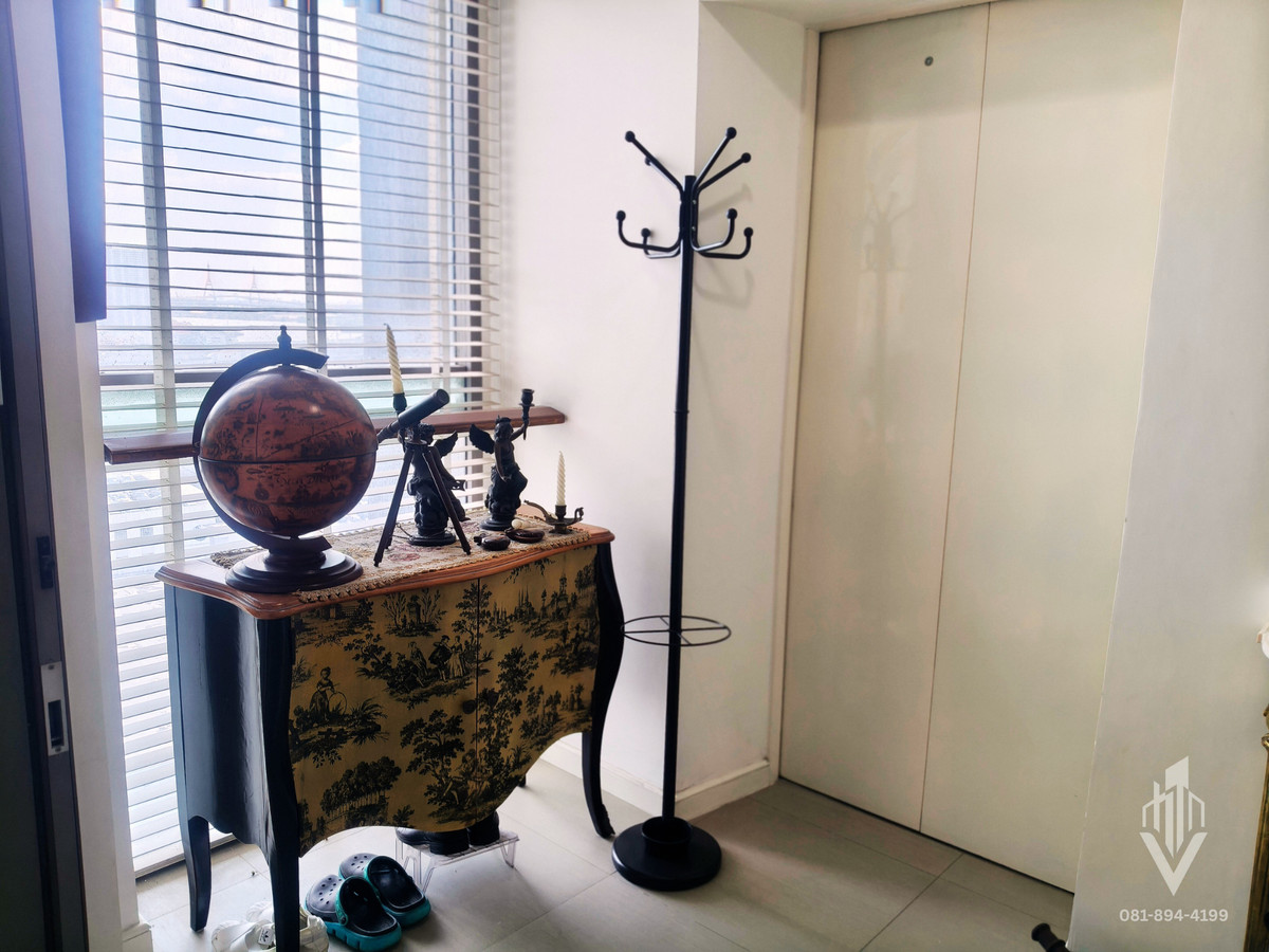 For SaleCondoRama3 (Riverside),Satupadit : 🏙️ BEST DEAL! Luxury Riverfront Living at Star View Rama 3 🌊