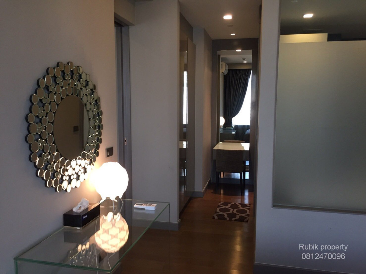 For RentCondoSilom, Saladaeng, Bangrak : 🐶🐱 Pet Friendly Condo for rent - M Silom in the heart of Silom, near BTS / MRT, very convenient to travel RB1615