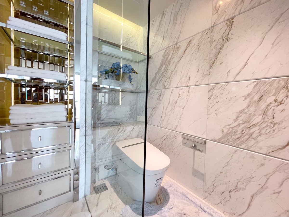 ขายคอนโดบางซื่อ วงศ์สว่าง เตาปูน : ขาย Ultra-Luxury Penthouse 333 Riverside Condominium