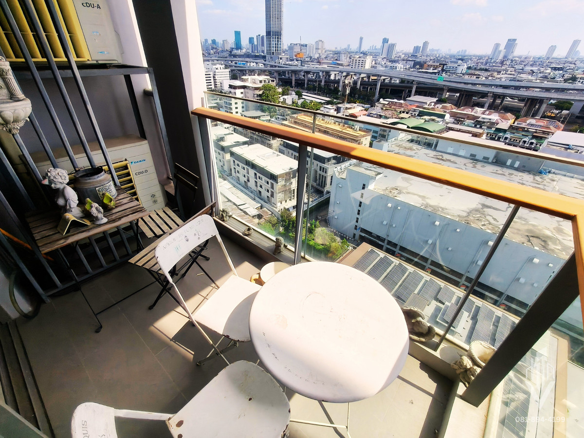 For SaleCondoRama3 (Riverside),Satupadit : 🏙️ BEST DEAL! Luxury Riverfront Living at Star View Rama 3 🌊