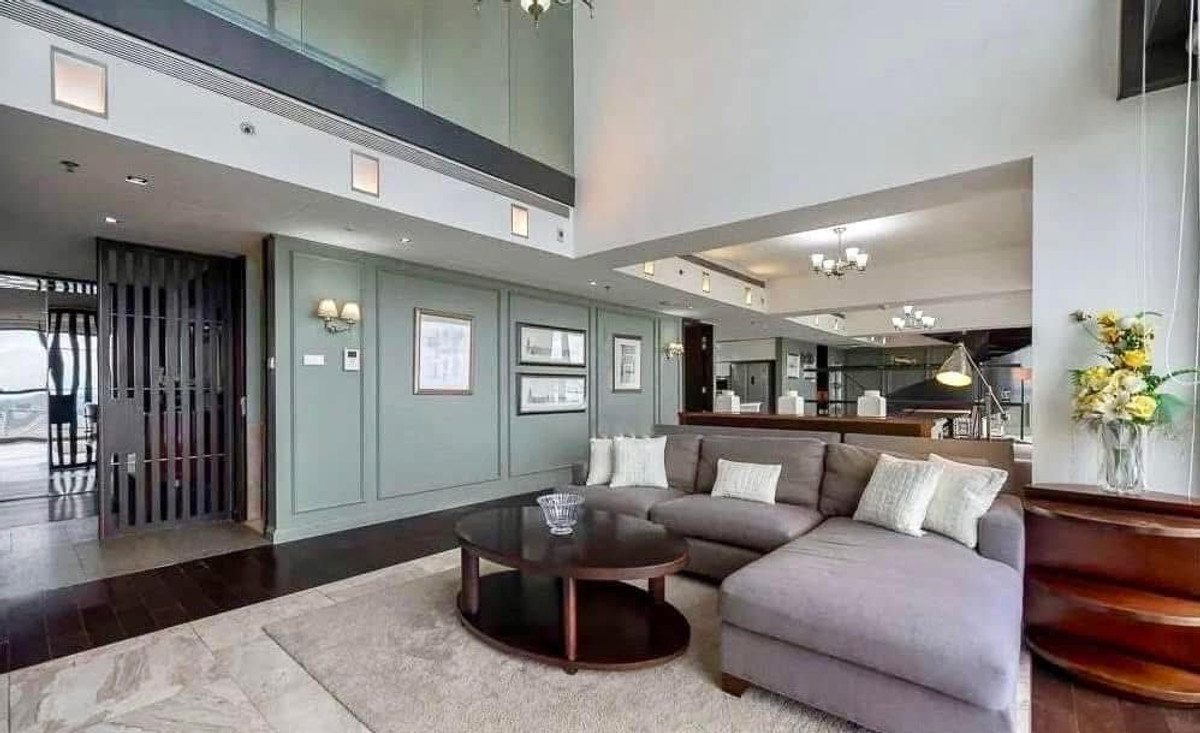 For RentCondoSathorn, Narathiwat : For rent: Duplex Ultra Luxury Condominium The Met Condominium.