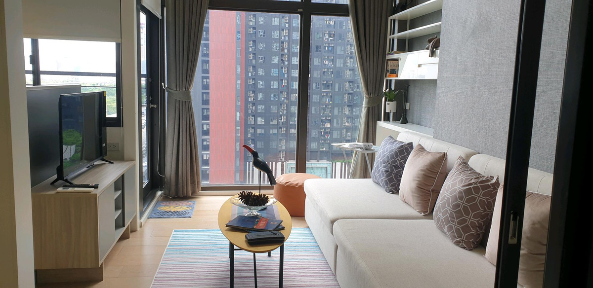 For SaleCondoRama9, Petchburi, RCA : Chewathai Residence Asoke 
For Rent  (Duplex Room) Rama9