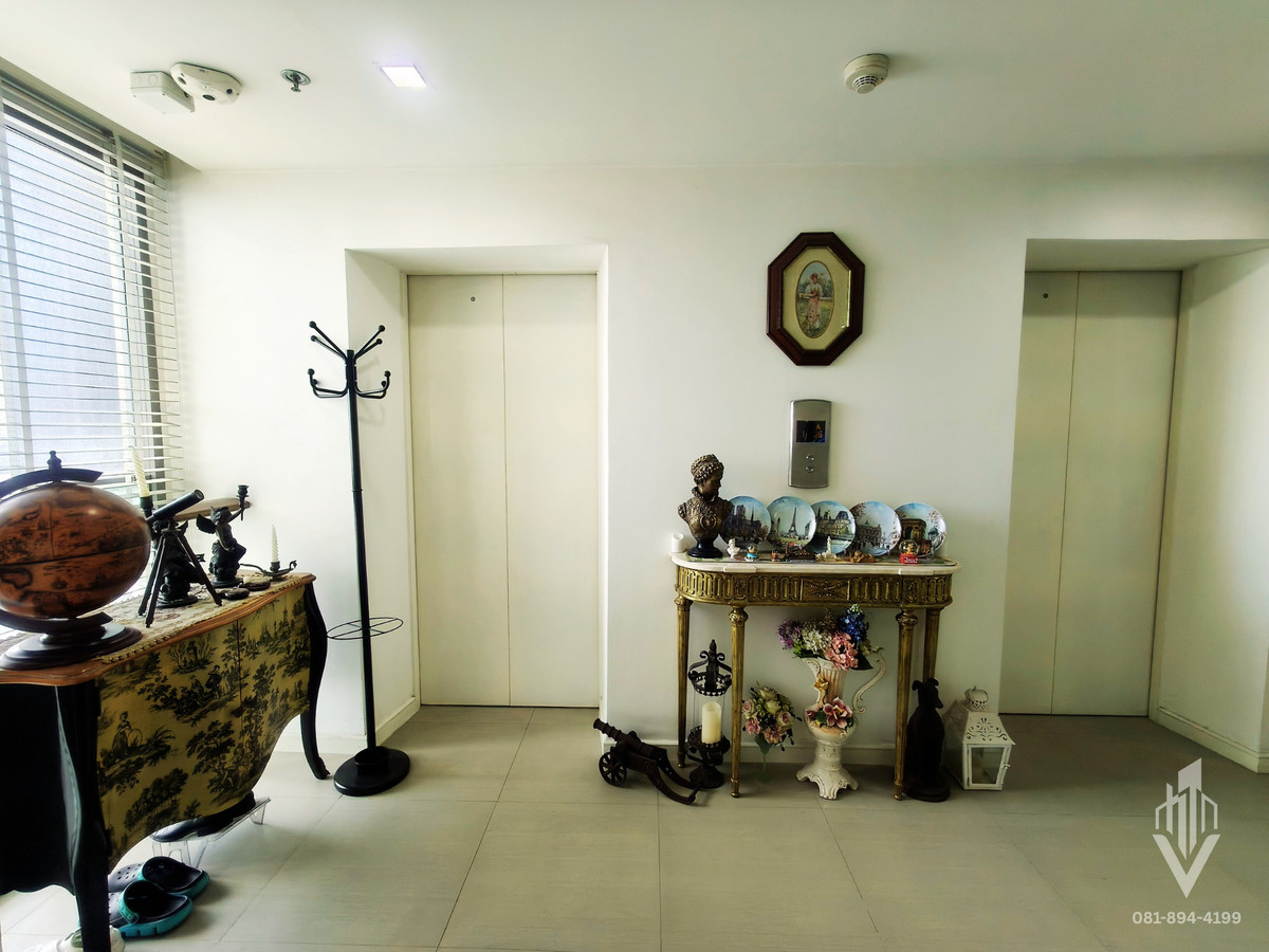 For SaleCondoRama3 (Riverside),Satupadit : 🏙️ BEST DEAL! Luxury Riverfront Living at Star View Rama 3 🌊