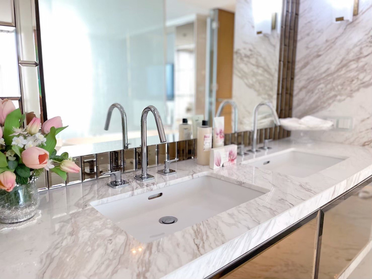 ขายคอนโดบางซื่อ วงศ์สว่าง เตาปูน : ขาย Ultra-Luxury Penthouse 333 Riverside Condominium