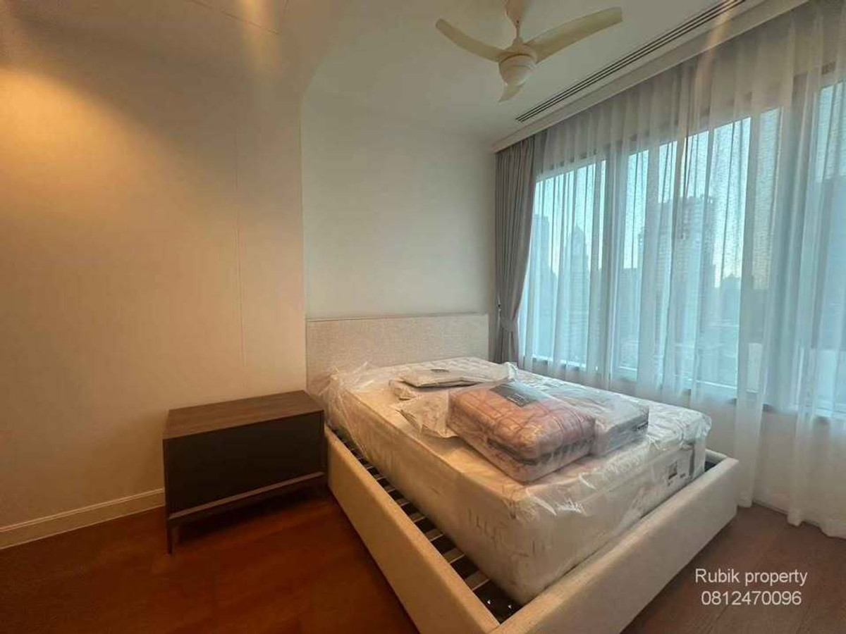 For RentCondoWitthayu, Chidlom, Langsuan, Ploenchit : 🔥 HOT DEAL in the heart of Ratchadamri | 185 Rajadamri | 3 Bed, large room 156 sq m, reduced to 140K RB1612 🏙 Big room, hard to find in the heart of the CBD