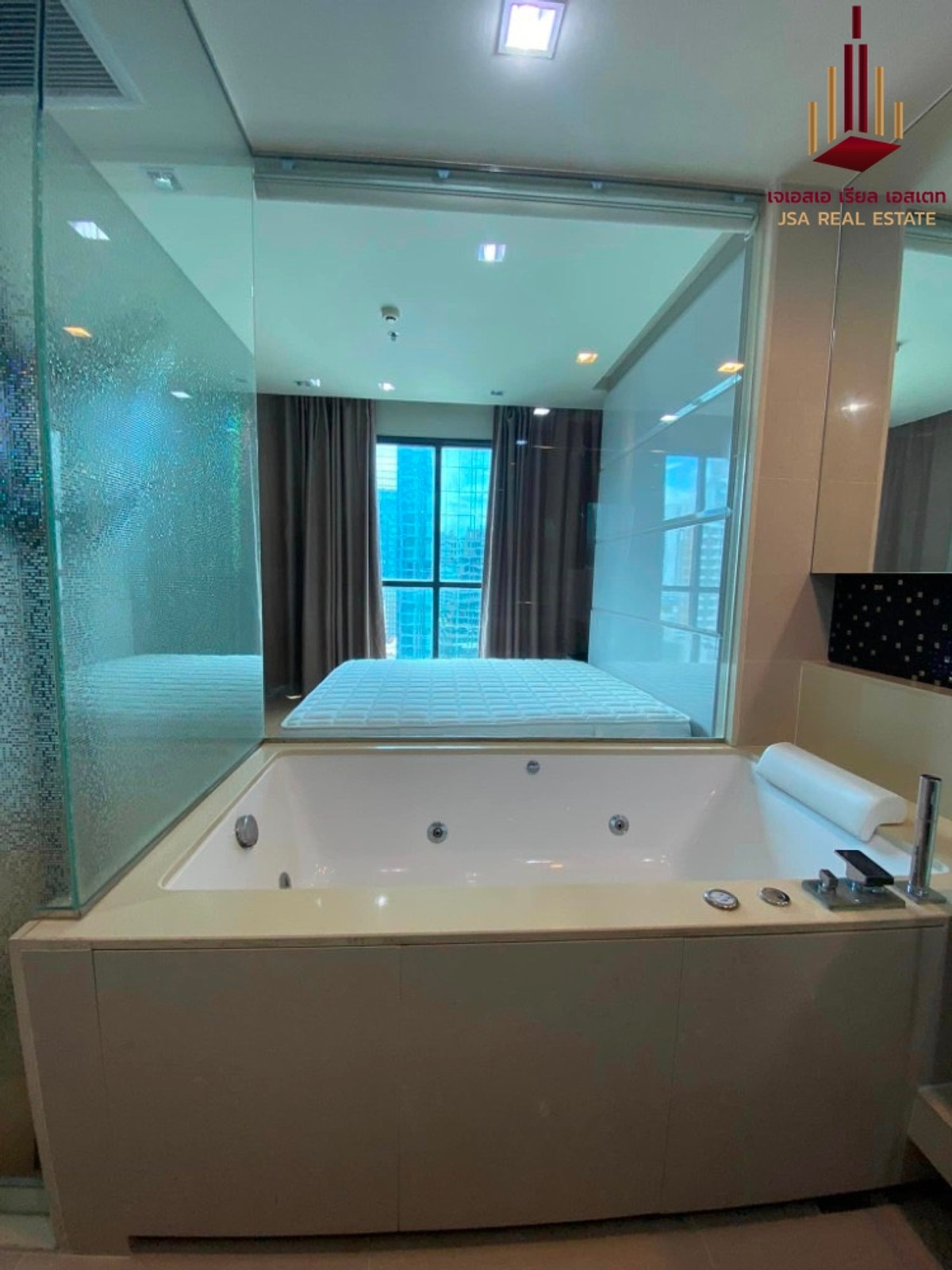 ขายคอนโดสาทร นราธิวาส : ✨ For Sale: The Address Sathorn Condo ✨ 💰 Only 14,000,000 THB