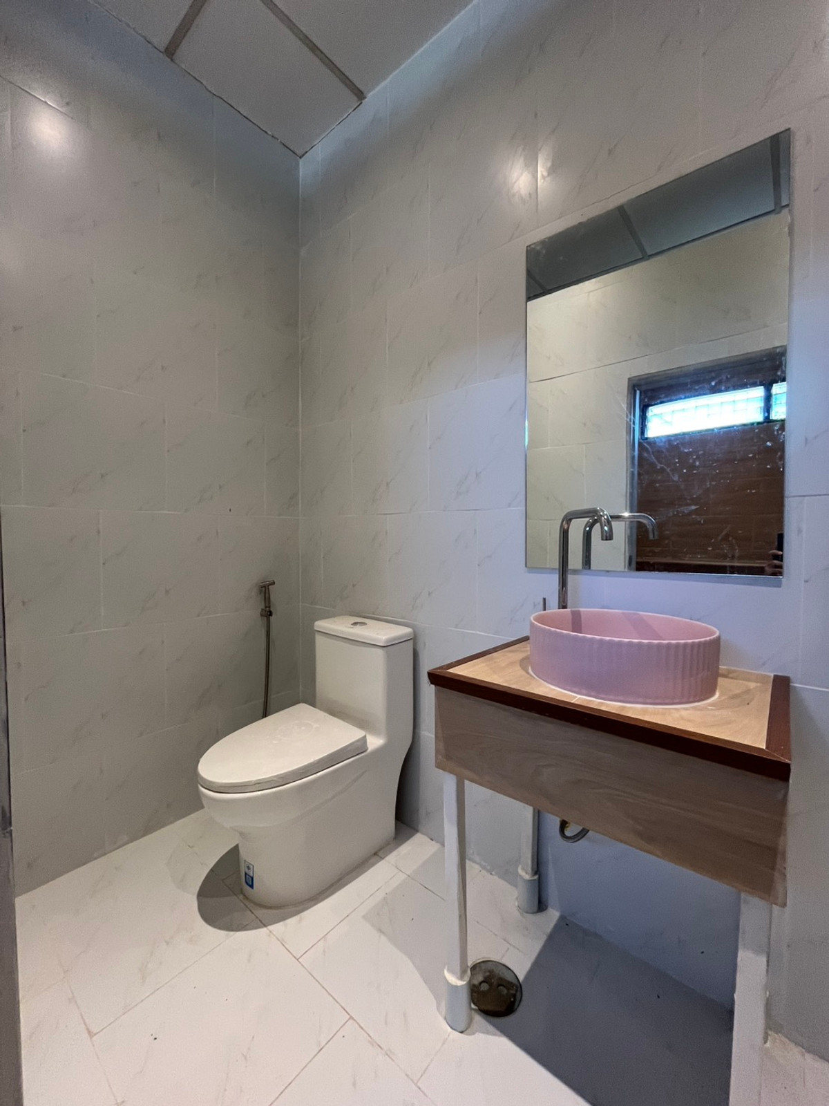 ขายทาวน์โฮมรัชดา ห้วยขวาง : 🔥 ทาวน์เฮาส์รีโนเวทใหม่ ลาดพร้าว 48 ซอยอำนวยวัฒน์ | ถูกสุดในย่าน 3.5 ล้าน 🔥  ใกล้ MRT สุทธิสาร | อยู่เองก็ดี ปล่อยเช่าคุ้ม Yield 6%+ 087-808-3690 ฟีฟ่า