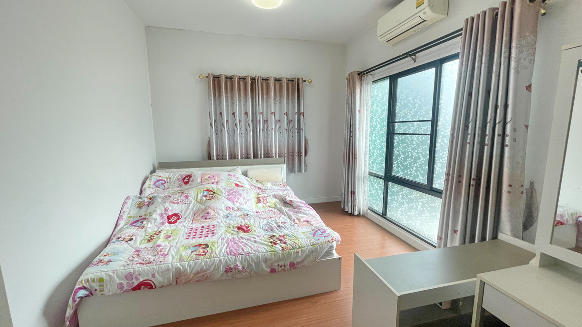 For RentTownhomeNonthaburi, Bang Yai, Bangbuathong : Townhouse for rent, Modi Villa Bang Bua Thong, corner unit.