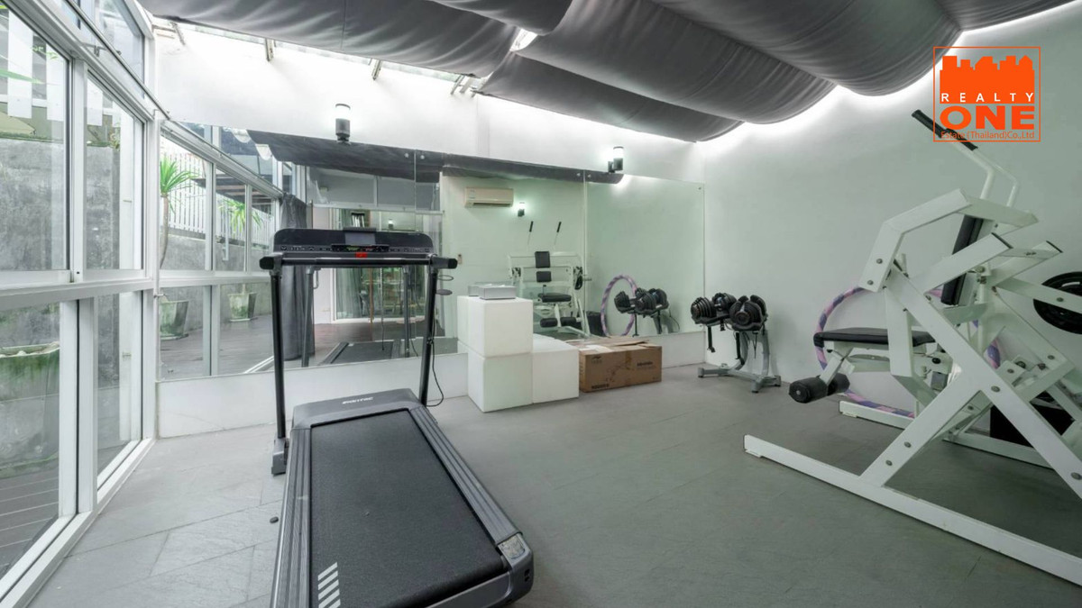 ขายทาวน์โฮมเกษตร นวมินทร์ ลาดปลาเค้า : ขายด่วน Rare Item! The iBox เกษตร-นวมินทร์ พื้นที่ 42 ตร.ว. ทาวน์โฮมหลังมุม ใหญ่เท่าบ้านเดี่ยว ตกแต่งหรู พร้อมอยู่ทันที!