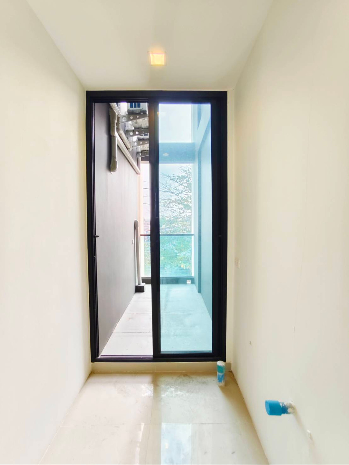 ให้เช่าทาวน์โฮมโชคชัย4 ลาดพร้าว71 : ให้เช่าทาวน์โฮม 3.5 ชั้น หลังมุม โครงการ Authen Ladprao–Nakniwa ซอยนาคนิวาศ 48 ใกล้เซ็นทรัลอีสวิลล์